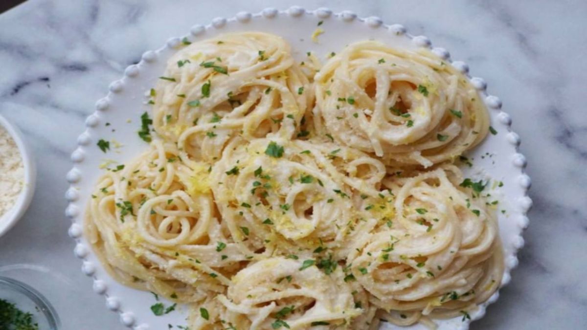 Découvrez la magie des spaghetti alla romana : une recette authentique à savourer