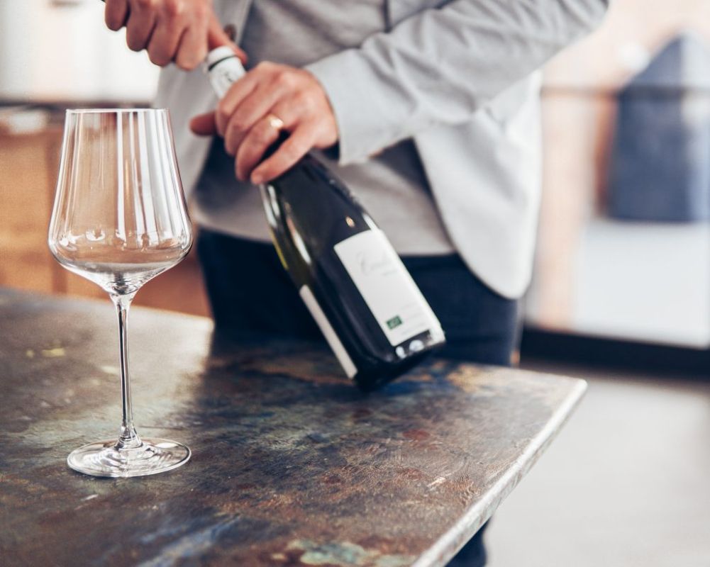 Des astuces astucieuses pour ouvrir une bouteille de vin sans tire-bouchon