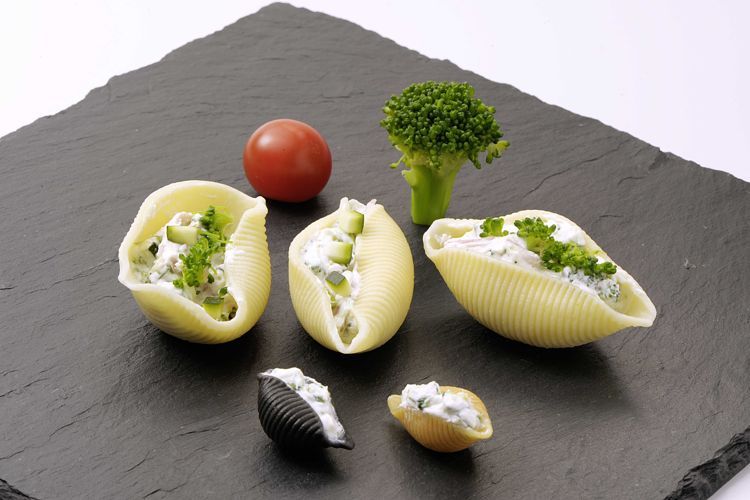 Conchiglioni farcis brocoli-courgette et ricotta