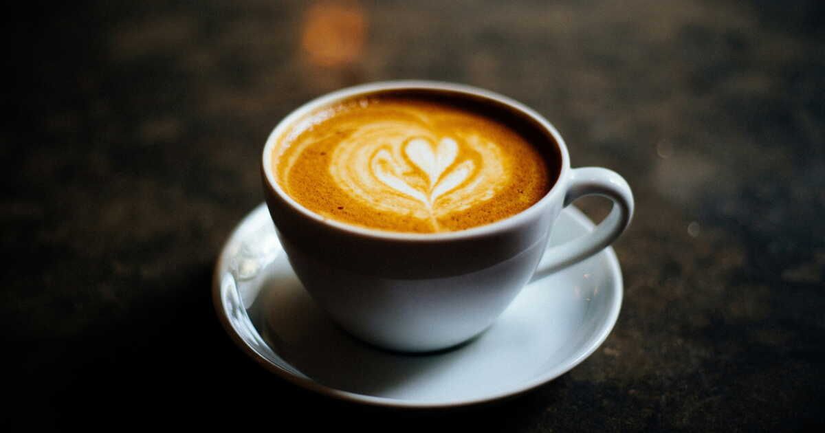 Savourez vos matins avec la machine à café De'Longhi en promotion