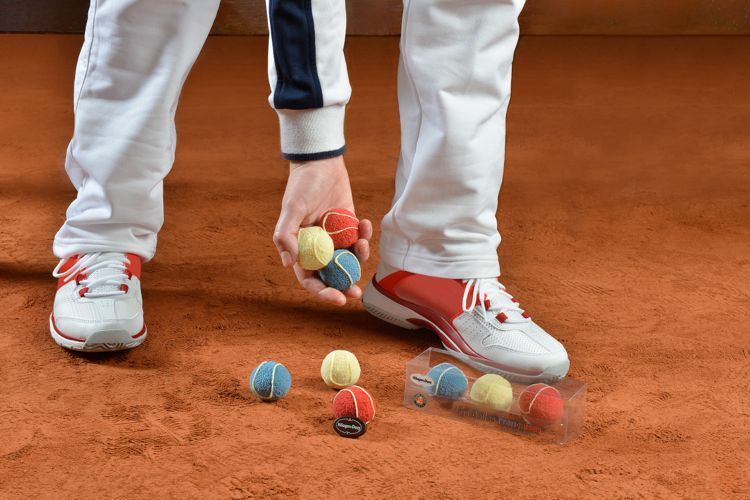 Häagen-Dazs célèbre Roland-Garros avec ses balles françaises