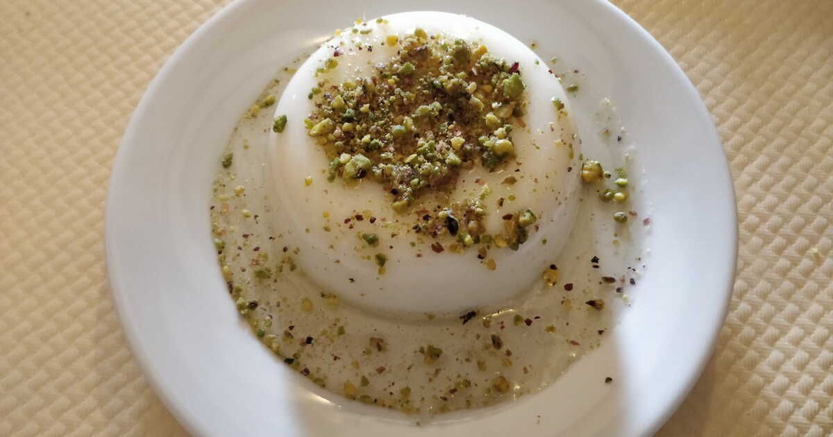 Dégustez un mouhallabié, le flan libanais de Christophe Michalak