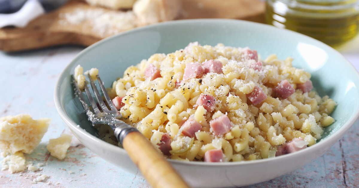Risotto de coquillettes au jambon : une douceur réconfortante pour les soirs d'hiver