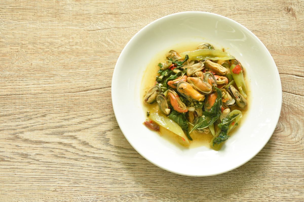 La recette des moules au curry de Cyril Lignac