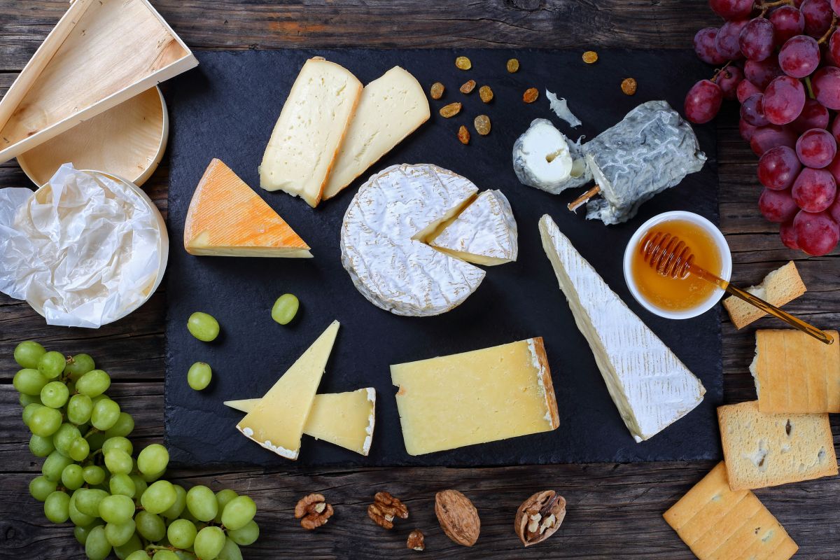 la découverte étonnante : le plus vieux fromage du monde retrouvé en égypte