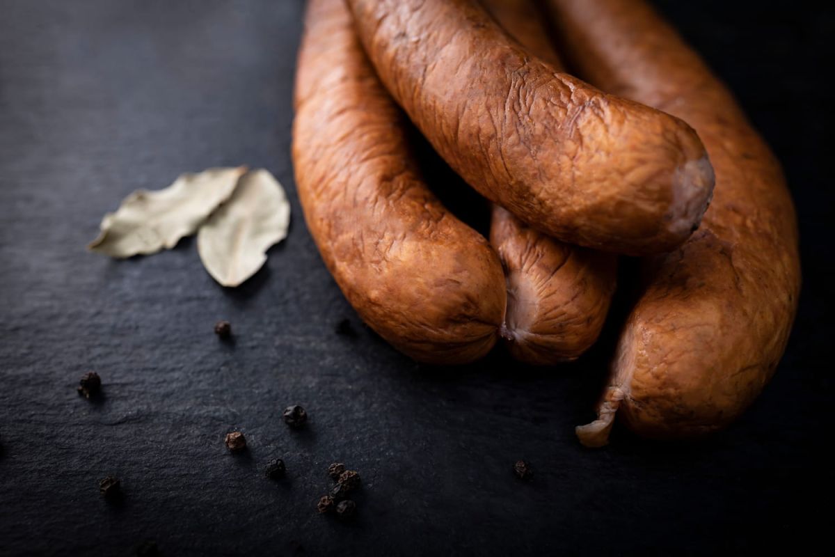 Les secrets de la cuisson parfaite de la saucisse de Montbéliard