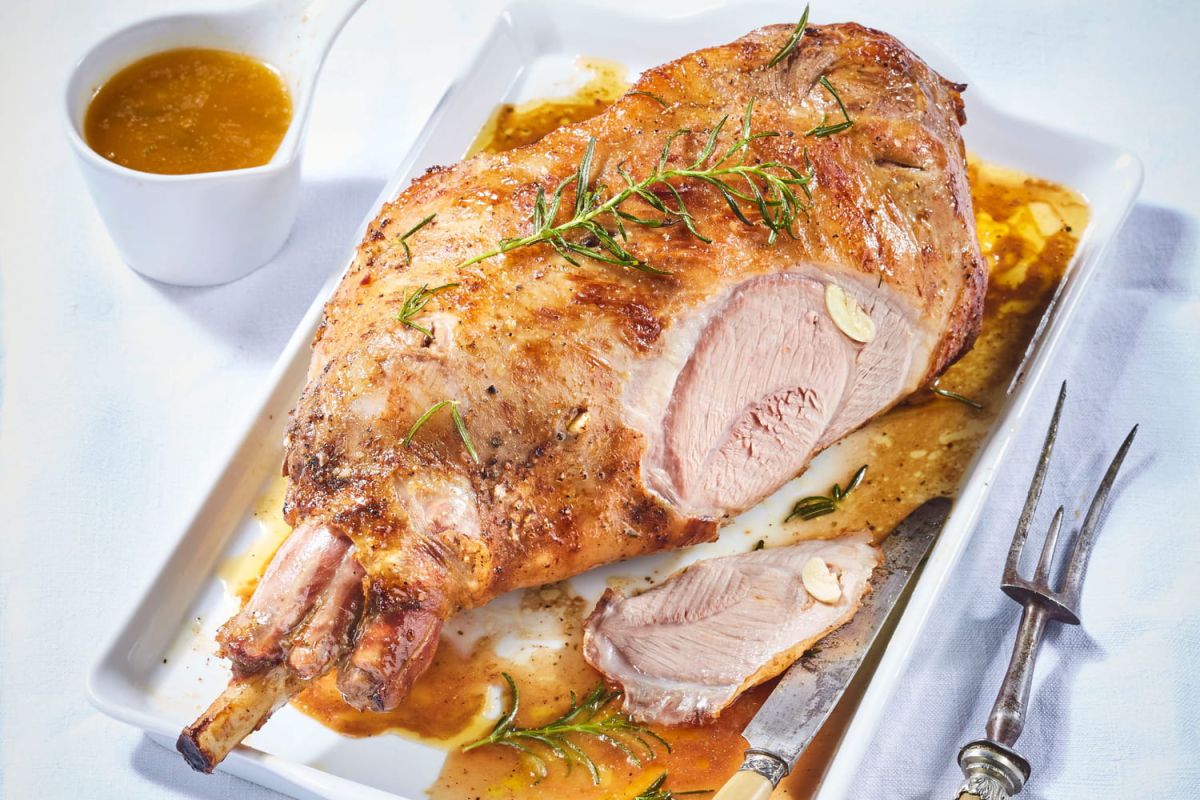 Réussir la cuisson du gigot d'agneau : astuces et recettes