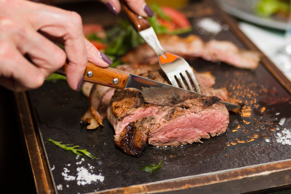 Manger de la viande : l'angoisse d'une santé en péril ?