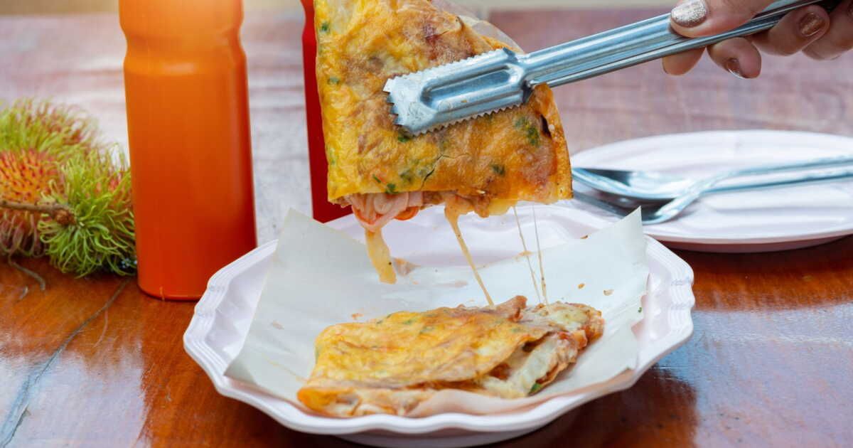 La pizza vietnamienne : une délicieuse découverte de la street food à la poêle