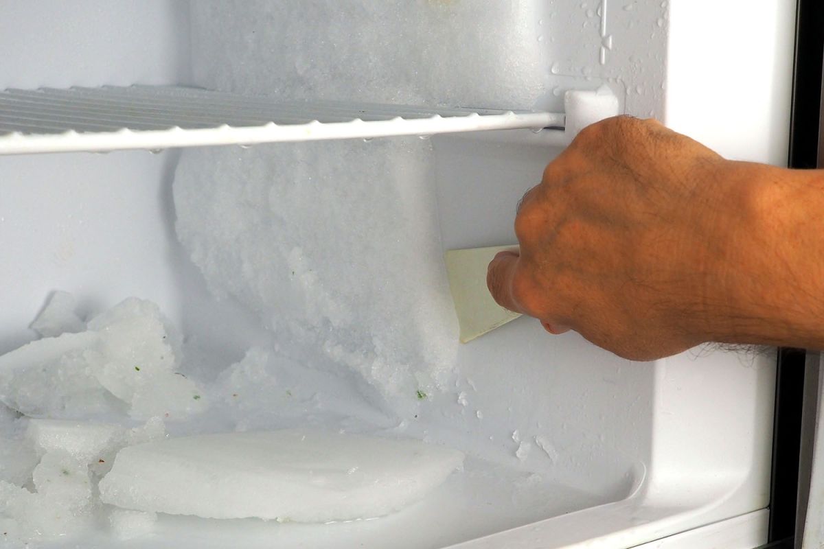 Dites adieu au givre du congélateur grâce à ces astuces efficaces