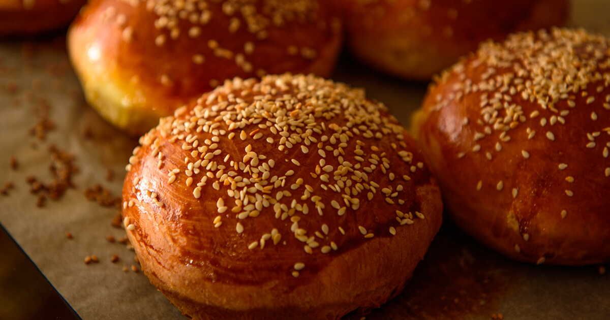 Réalisez facilement vos pains à burger avec la recette de Philippe Etchebest
